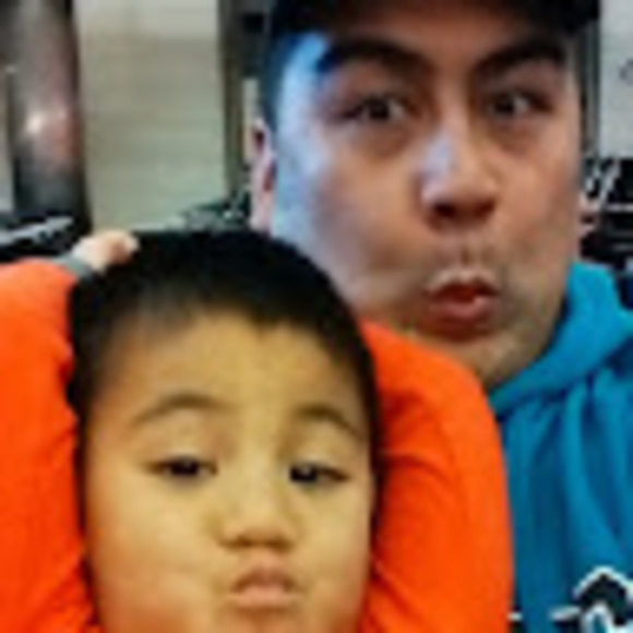 Profile Picture of Mark Dimalanta (@graphicblock) on Poshmark