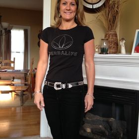 Profile Picture of Crystal Lozano (@cryspsugal) on Pinterest