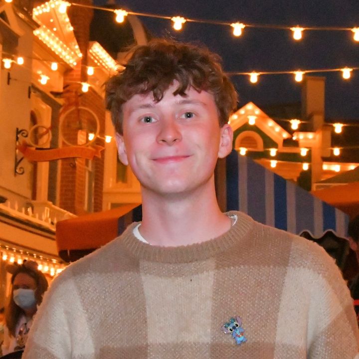 Profile Picture of Thomas Duke (@steppingthroughfilm) on Tiktok