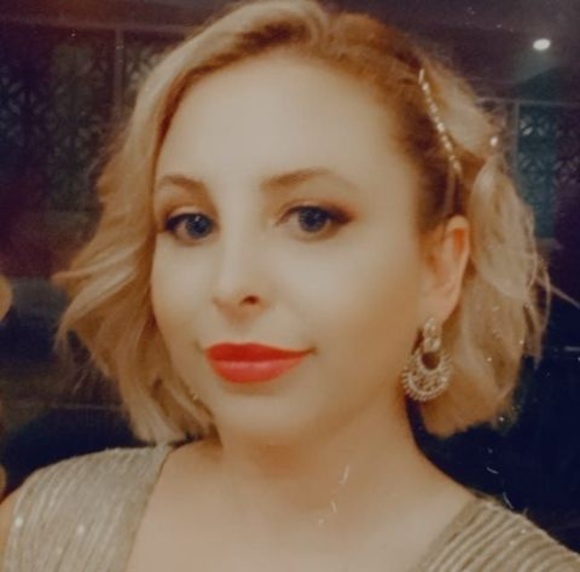 Profile Picture of Jasmine Lloyd (@jasminelloyd643) on Poshmark