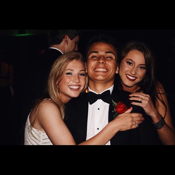 Profile Picture of Blake Fabian (@fabians1) on Poshmark