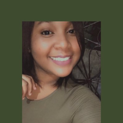 Profile Picture of Adriana Rincon (@Adrianarp0206) on Twitter