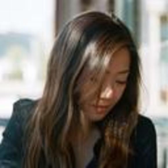 Profile Picture of Maureen Fowler (@maureen9fowler) on Poshmark