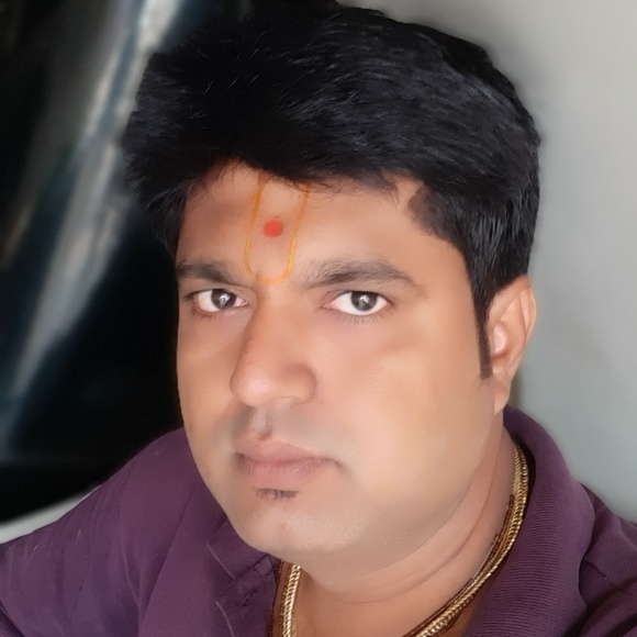 Profile Picture of Chirag Soni (@csoni18) on Poshmark