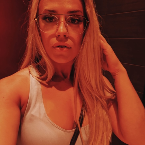 Profile Picture of Grace Oldham (@grace_oldham) on Poshmark