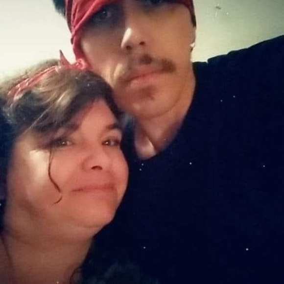 Profile Picture of Cari Moraga (@carimoraga) on Poshmark