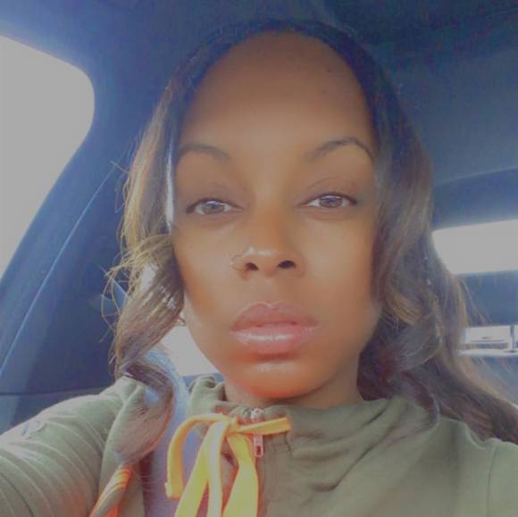 Profile Picture of Yolanda Chatman-walden (@lonlon1983) on Poshmark