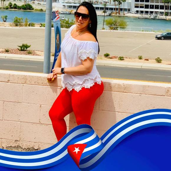 Profile Picture of La mavis Buchillon (@asherharrera) on Poshmark