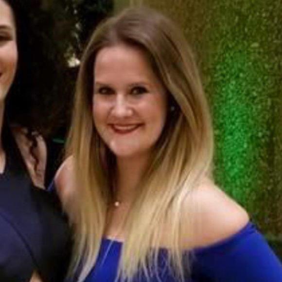 Michelle Sonnenfeld - Poshmark Profile Picture of Michelle Sonnenfeld (@msonnenfeld) on Poshmark