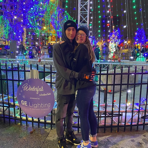 Profile Picture of Marissa Ozimek (@sisama11) on Poshmark
