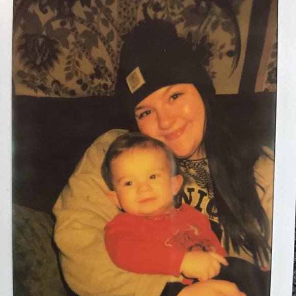 Profile Picture of Chloe Mesey (@chloemesey11) on Poshmark