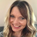 Profile Picture of Face Yoga and Wellness with Sharon Whittle (@faceyoga_thehappyface) on Instagram