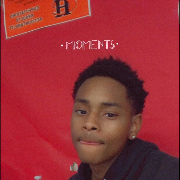 Profile Picture of Joshua Gremillion (@kvngjosh371) on Poshmark