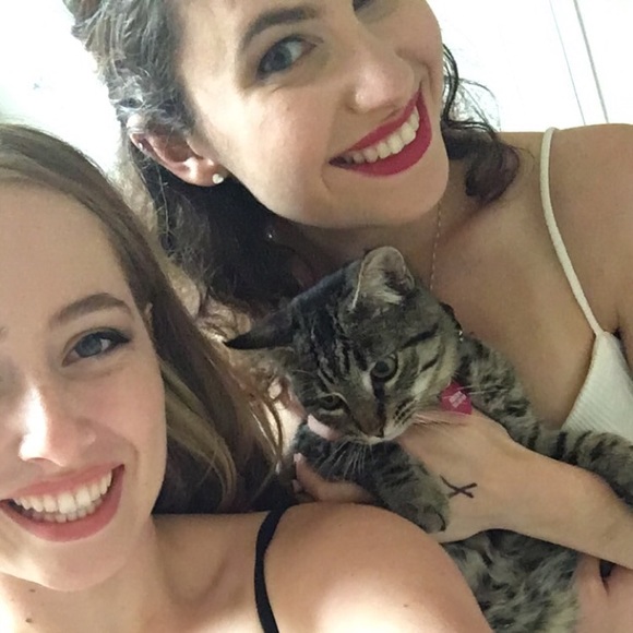 Profile Picture of Mel Abramson (@melabe) on Poshmark