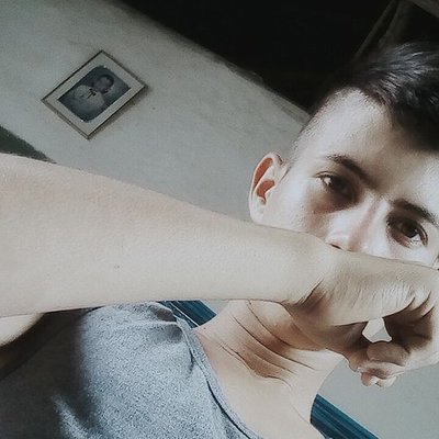 Profile Picture of John Vairo (@Calido11j) on Twitter