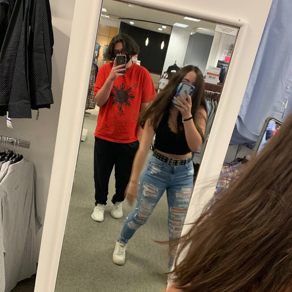 Profile Picture of Clayton Shirley (@clay998) on Poshmark