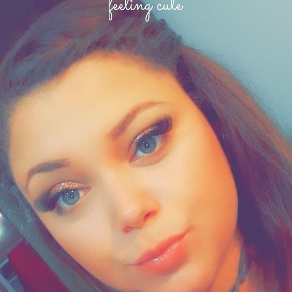 Profile Picture of Savannah Mealor (@savannahmealor) on Poshmark