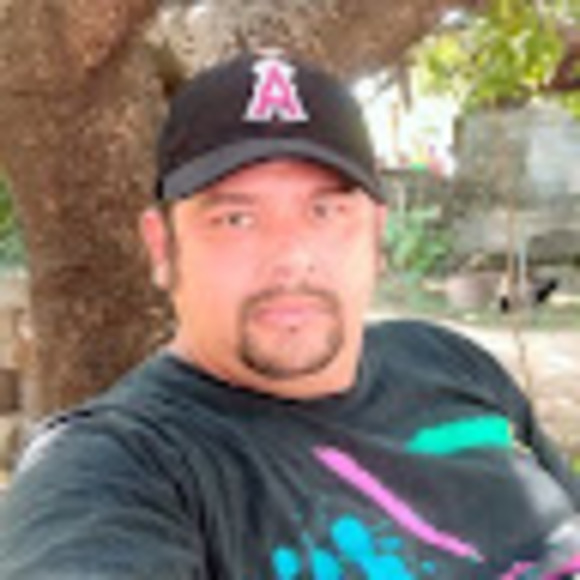 Profile Picture of Alvaro Fuentes (@arflasvegas) on Poshmark