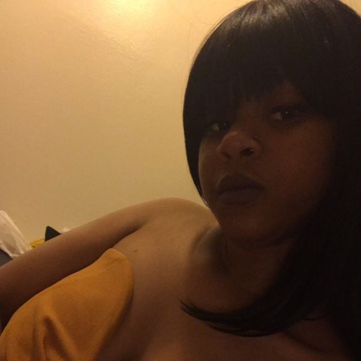 Profile Picture of Amanda (@amandahug.kiss) on Tiktok