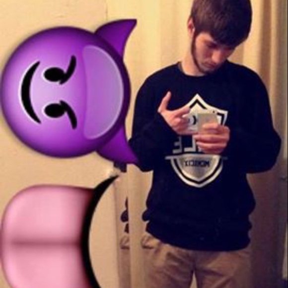 Profile Picture of James Nunn (@nunn97) on Poshmark