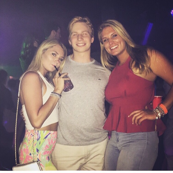 Profile Picture of Suzette Boguszewski (@suzettebogo123) on Poshmark