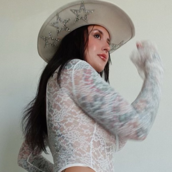 Profile Picture of Kris Haley (@jaxshops_) on Poshmark