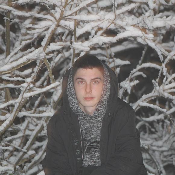 Profile Picture of Bobby Bryant (@bobbybryant348) on Poshmark