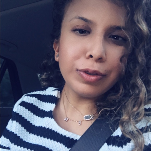 Profile Picture of Helen Celikian (@curlyhelenjane) on Poshmark