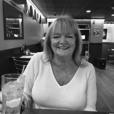 Profile Picture of Dianna Phillips (@DiannaP41814192) on Twitter