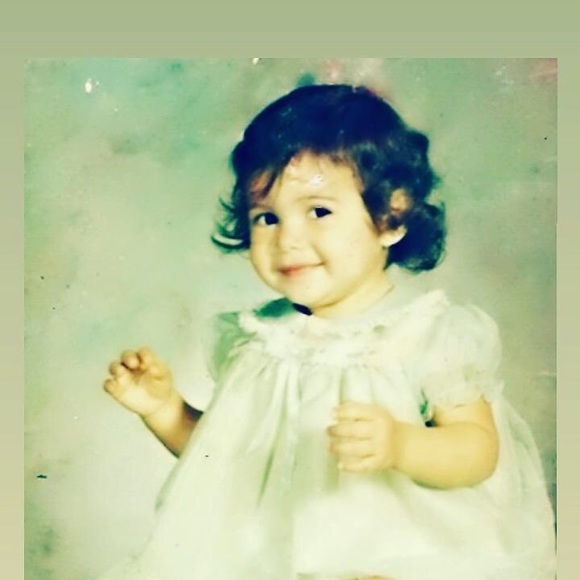 Profile Picture of Lisa Clayton (@lmclayton23) on Poshmark