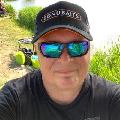 Profile Picture of Scott Scully (@ledshot) on Twitter