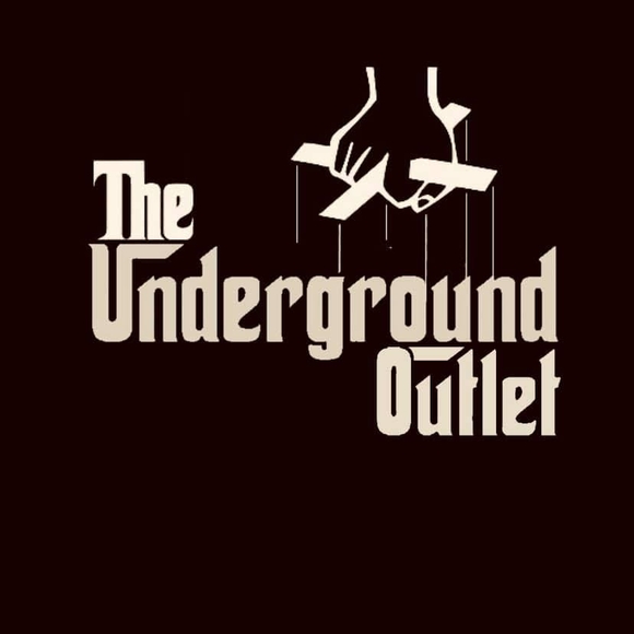 Profile Picture of Mike Mike (@mikemike500) on Poshmark