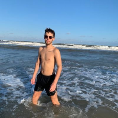 Profile Picture of Andrew Nicklaus (@anblouin95) on Twitter