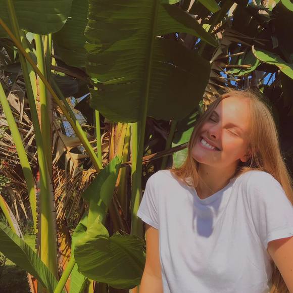 Profile Picture of Bianca Pepler (@biancapepler) on Poshmark