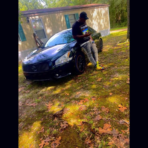 Profile Picture of Christopher Dodd (@christopherdodd) on Poshmark