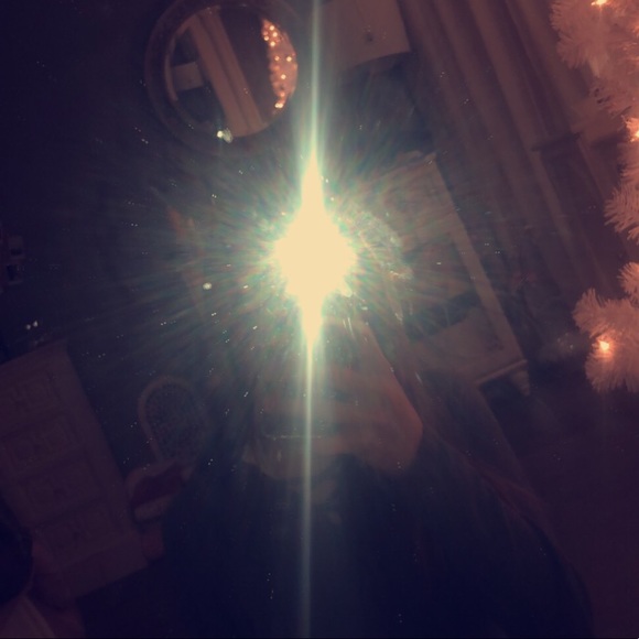 Profile Picture of Ella Radley (@ellaxo708) on Poshmark