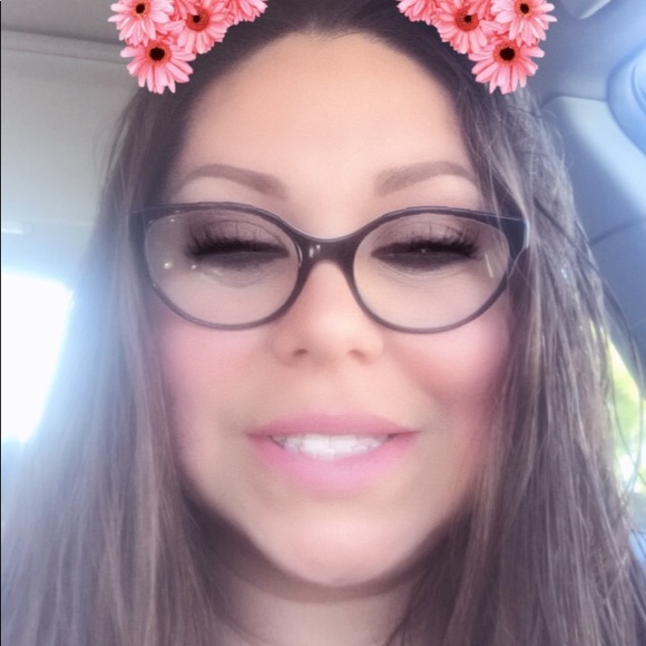 Profile Picture of Terry Rocha (@terryrocha) on Poshmark