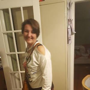 Profile Picture of Amy Sroka (@amysroka86) on Tiktok