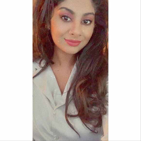 Profile Picture of Shayal Raman (@shivanjli) on Poshmark