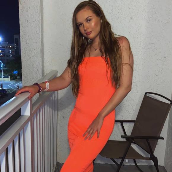 Profile Picture of Gillian Cook (@gillian_cook) on Poshmark