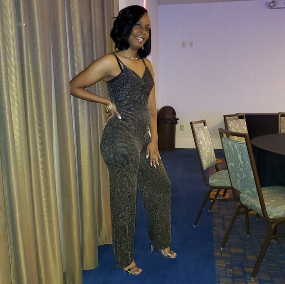 Profile Picture of Temetrice Holcombe (@takins0425) on Poshmark