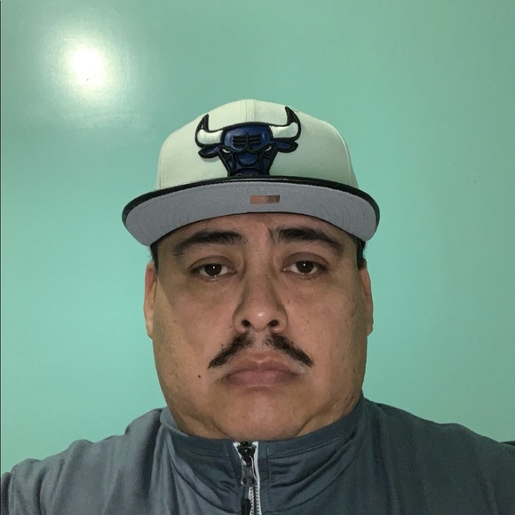 Profile Picture of Gustavo Lopez (@gustavojl79) on Poshmark