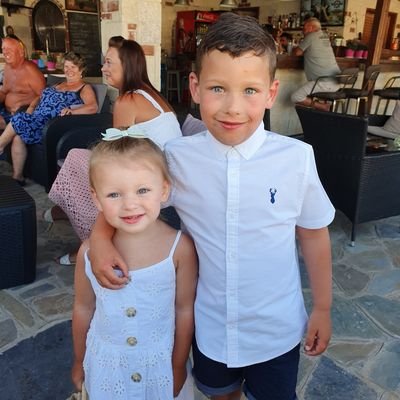 Profile Picture of Adam Salmon (@92Salmon) on Twitter