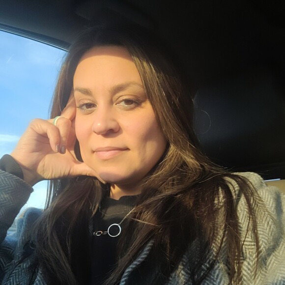 Profile Picture of Michael-mandy Haggard (@mandyhaggard) on Poshmark