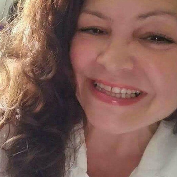 Profile Picture of Melanie Ziegler (@melanierziegler) on Poshmark