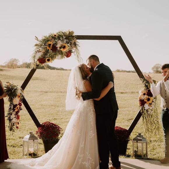 Profile Picture of Danielle Kirkpatrick (@kirkpatrick95) on Poshmark