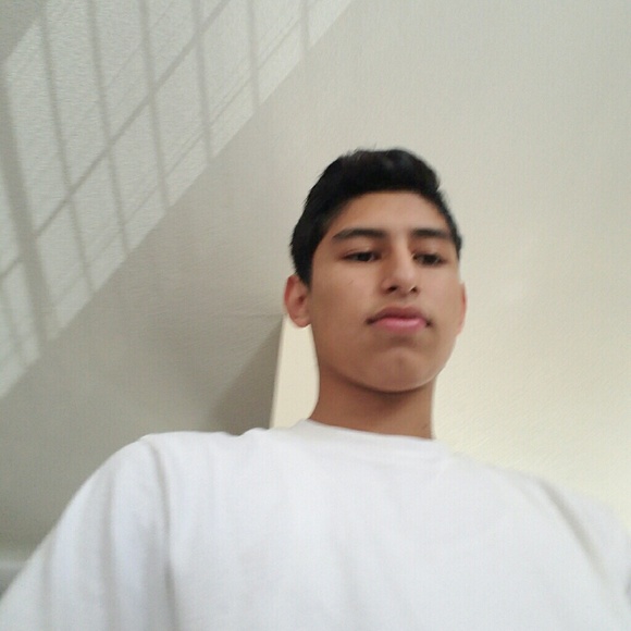 Profile Picture of Javier Javier (@javier940) on Poshmark