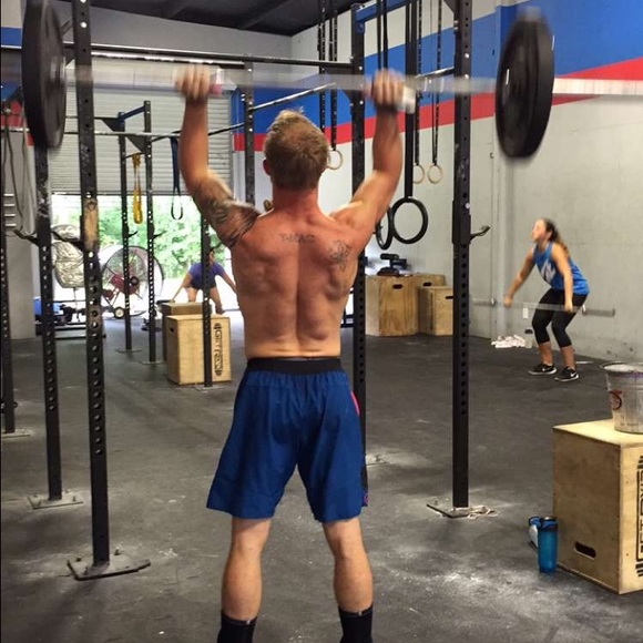 Profile Picture of Tim Cowart (@crossfitter612) on Poshmark