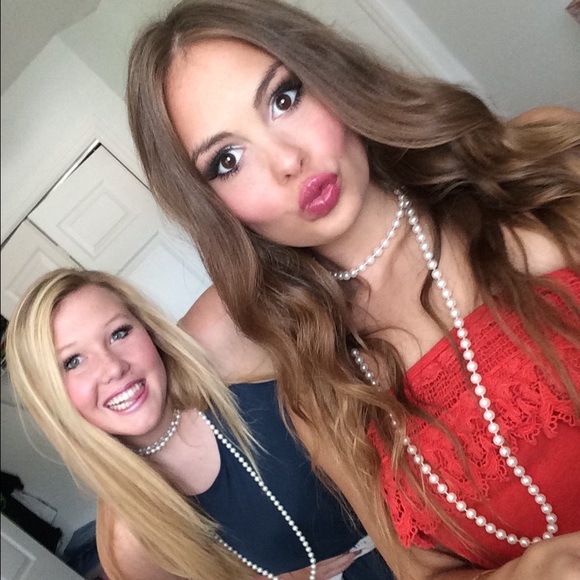 Profile Picture of Madisyn Zambory (@mads124) on Poshmark
