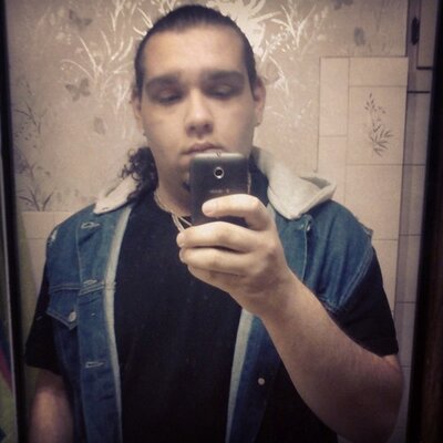 Profile Picture of Steven Colon (@__Rollitup) on Twitter